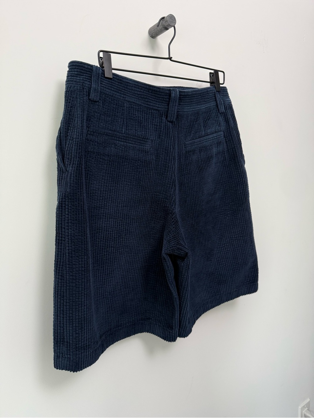 Acne Studios Ross Wide-Leg Cotton Blend Corduroy Shorts Size 48 Navy - Picture 6 of 13